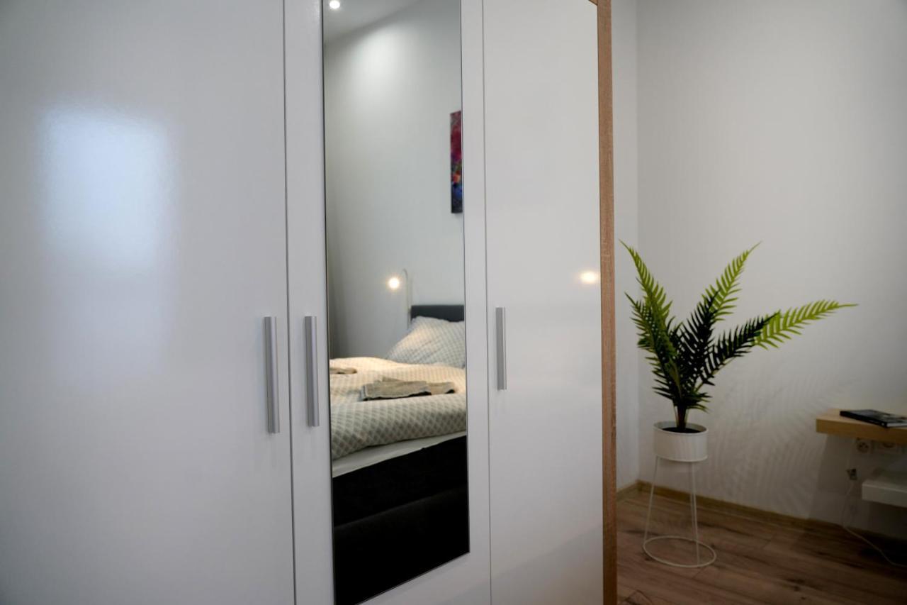 Apartman Zuzana Nesvady Exterior foto