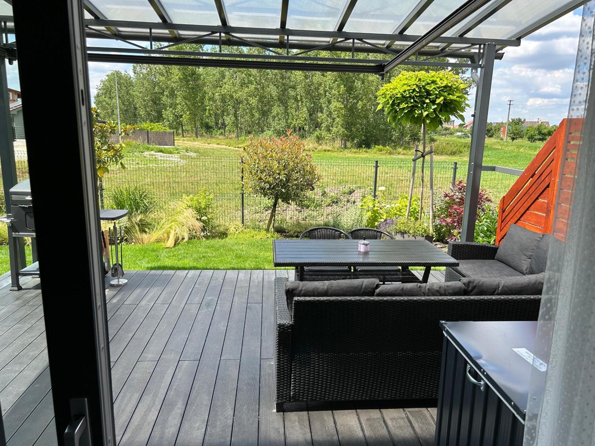 Apartman Zuzana Nesvady Zimmer foto