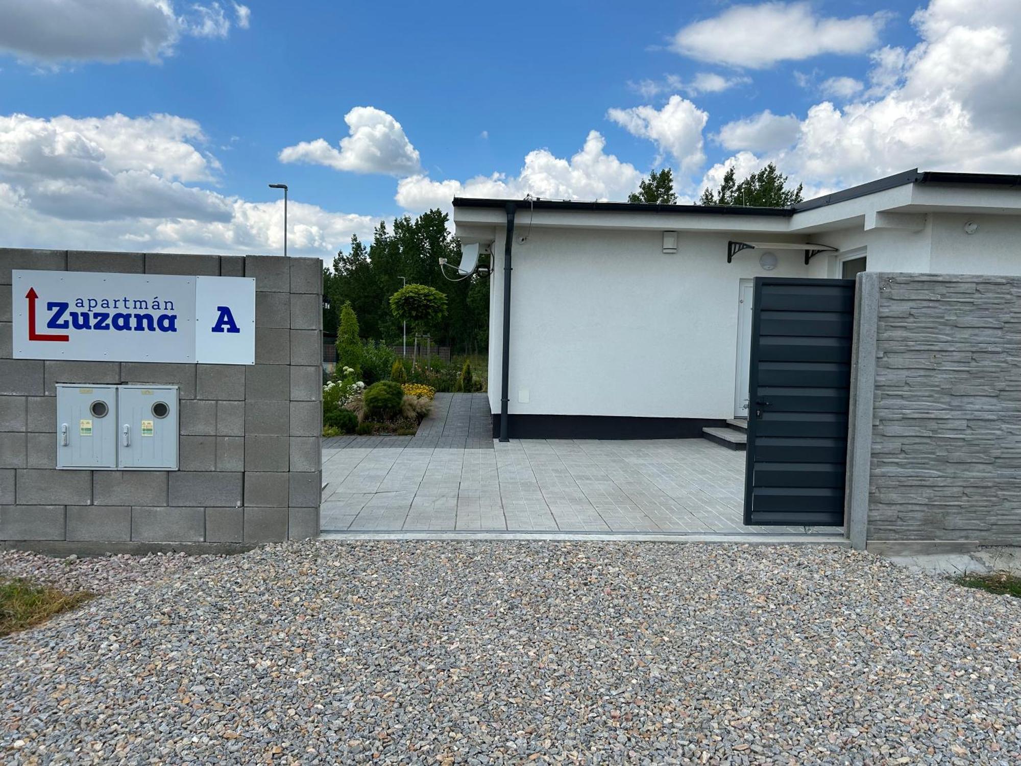 Apartman Zuzana Nesvady Zimmer foto